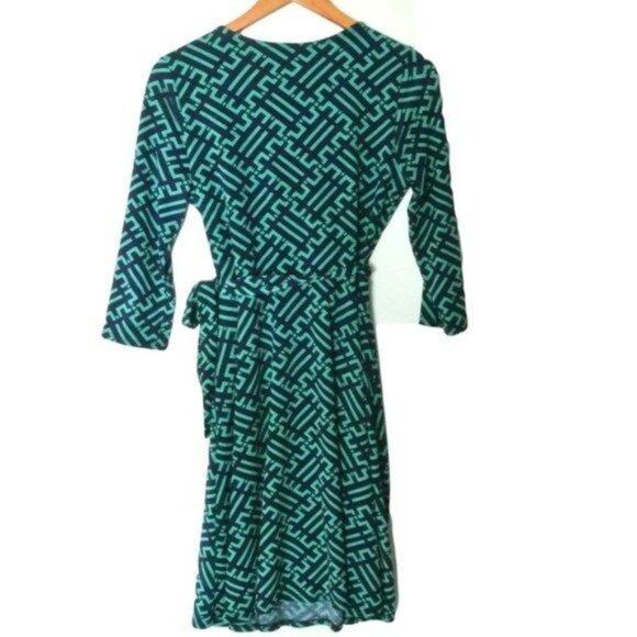 41 Hawthorn Renesme Jersey‎ Faux Wrap Dress Medium - Picture 11 of 14